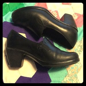 Dansko Beth Black Leather Booties Pumps